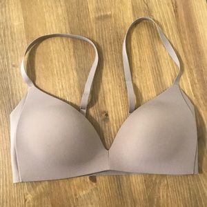 Lululemon take shape bra - never worn